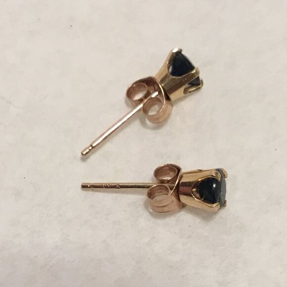 Vintage & very lovely 10K gold & sapphire stud earrings - Picture 2 of 10
